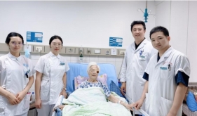 高龄不是手术禁区，骨科MDT模式救治 102岁高龄髋关节周围骨折患者