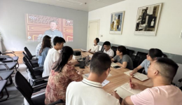 凝心聚力促团结，羽动青春强体魄