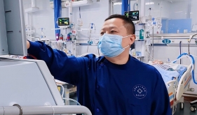 一场普通感冒，一位25岁小伙与死神拉锯的168小时!